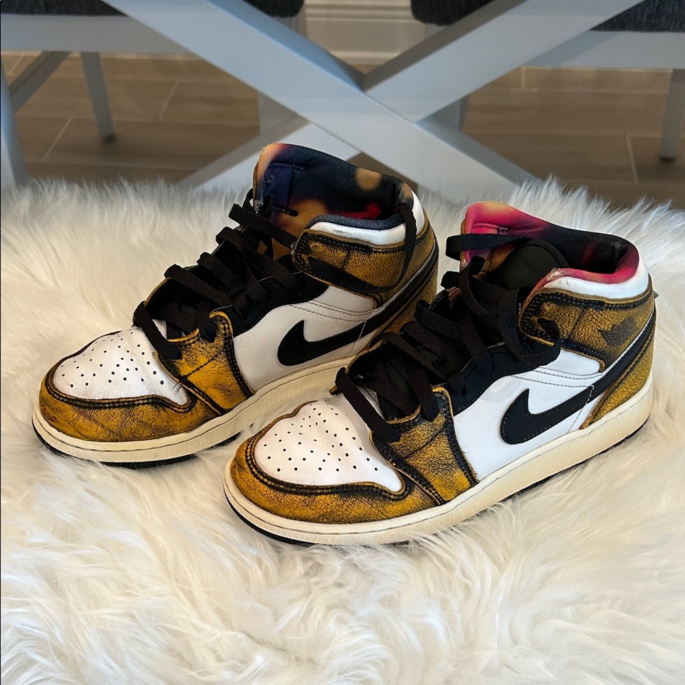 Nike Athletic Shoes - White, Black, Yellow